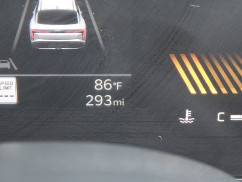 Certified 2025 Kia K4 FWD image 29