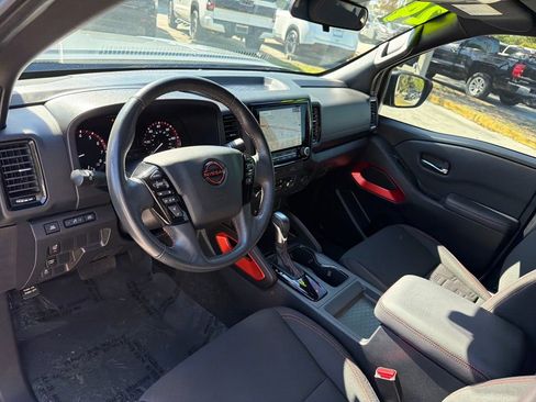 Used 2024 Nissan Frontier Pro-X w/ Technology Package image 13