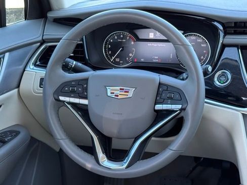 Certified 2024 Cadillac XT6 Premium Luxury image 28