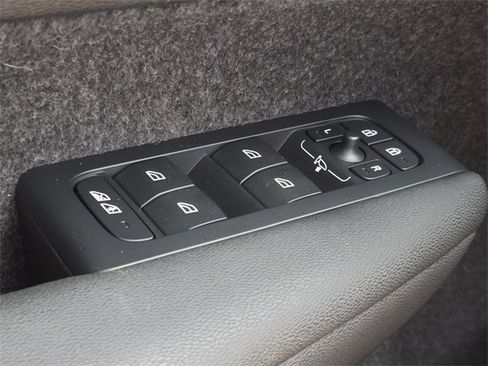 Certified 2023 Volvo XC40 Recharge Ultimate w/ Protection Package Premier image 39