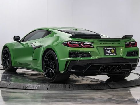 Used 2026 Chevrolet Corvette Z06 RWD image 14