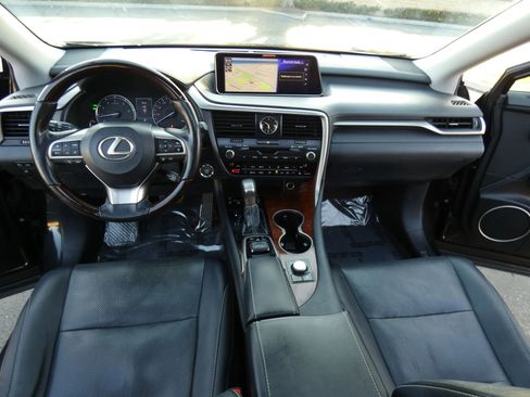 Used 2018 Lexus RX 350L FWD image 22