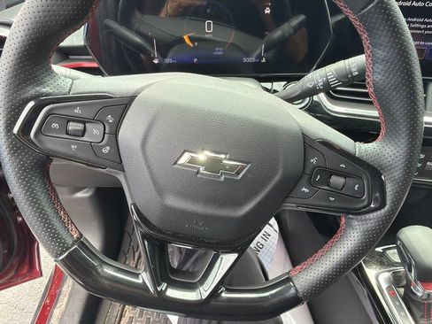 Used 2024 Chevrolet Trax RS w/ Driver Confidence Package FWD image 19