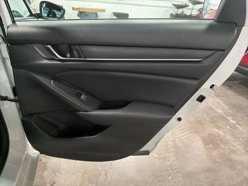 Used 2022 Honda Accord Sport image 14