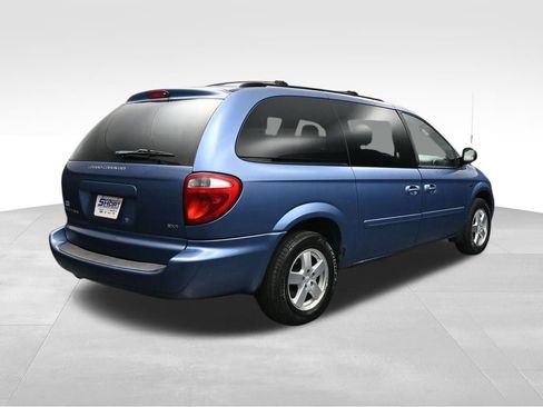 Used 2007 Dodge Grand Caravan SXT FWD image 5