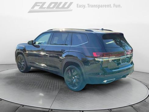 New 2026 Volkswagen Atlas SE image 5