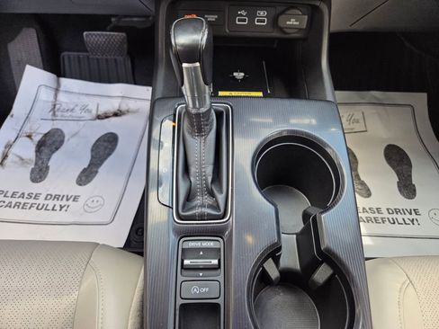 Used 2022 Honda Civic Touring image 25