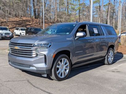 Used 2022 Chevrolet Suburban High Country w/ Premium Package 2