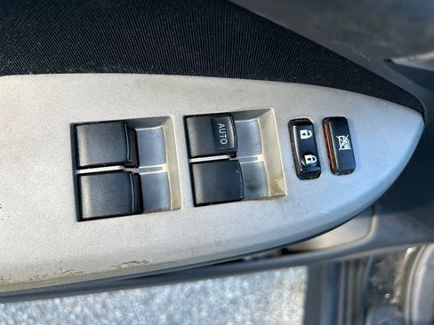 Used 2010 Toyota Corolla S image 14