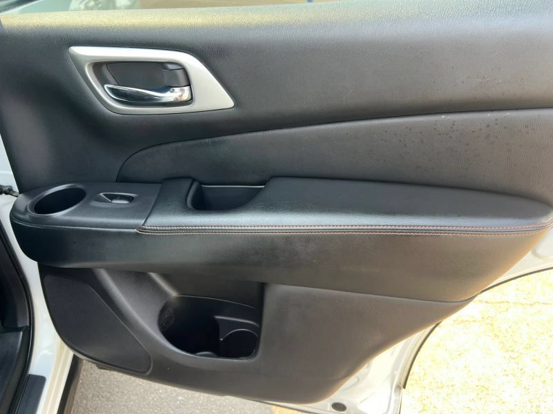 Used 2020 Nissan Pathfinder SV w/ Rock Creek Edition FWD image 10
