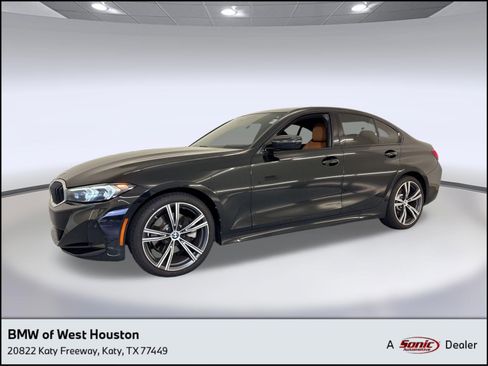 Used 2023 BMW 330i Sedan image 1