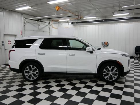 Used 2021 Hyundai Palisade SEL w/ Premium Package image 2