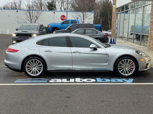 Used 2017 Porsche Panamera Turbo image 15