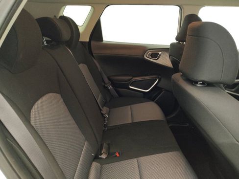 Used 2022 Kia Soul LX w/ Technology Package FWD image 19
