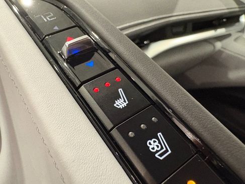 Used 2023 Chevrolet Corvette Stingray Premium Cpe w/ Battery Protection Package RWD image 31