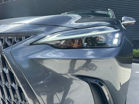 Used 2025 Lexus NX 250 FWD w/ Accessory Package (Z1) image 9