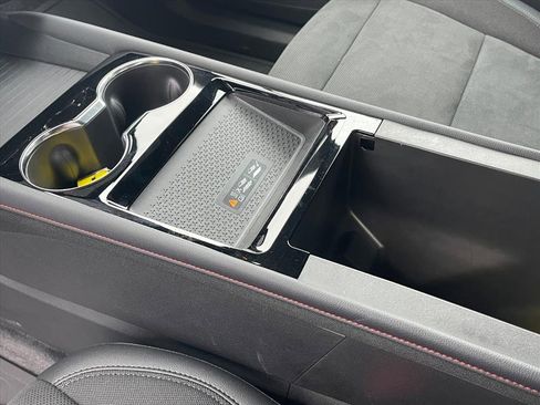 Certified 2024 Chevrolet Blazer EV RS image 13