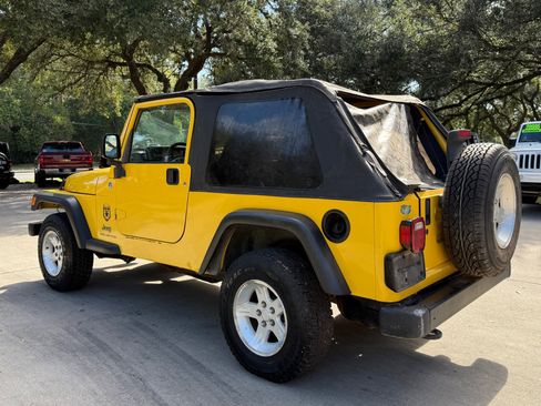 Used 2004 Jeep Wrangler Unlimited image 6