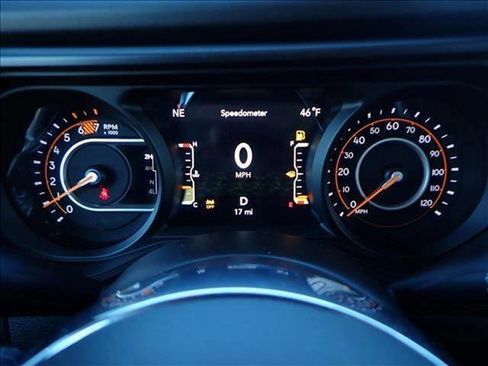 New 2026 Jeep Wrangler Unlimited Sahara AWD/4WD image 25