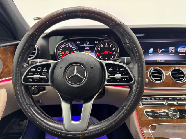 Used 2019 Mercedes-Benz E 300 4MATIC image 24