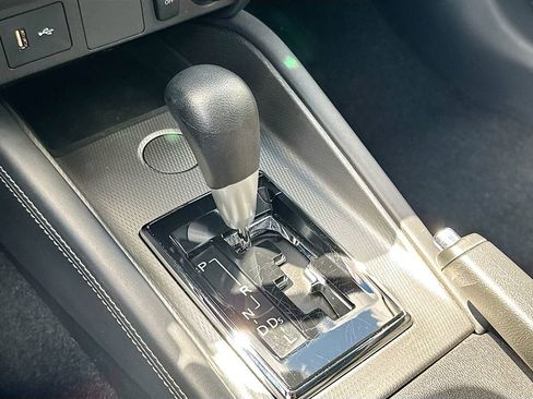 Used 2022 Mitsubishi Outlander Sport ES image 17