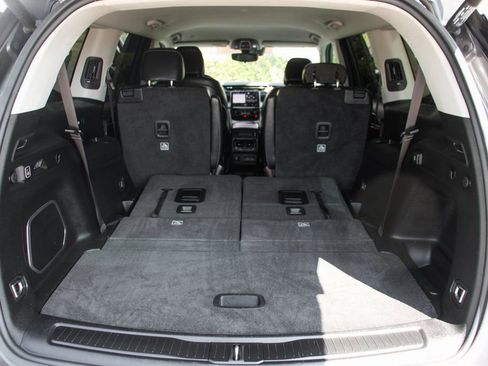 Used 2021 Jeep Grand Cherokee L Limited image 9