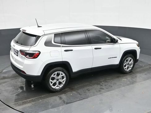 Used 2025 Jeep Compass Sport w/ Mopar Graphics Package AWD/4WD image 29