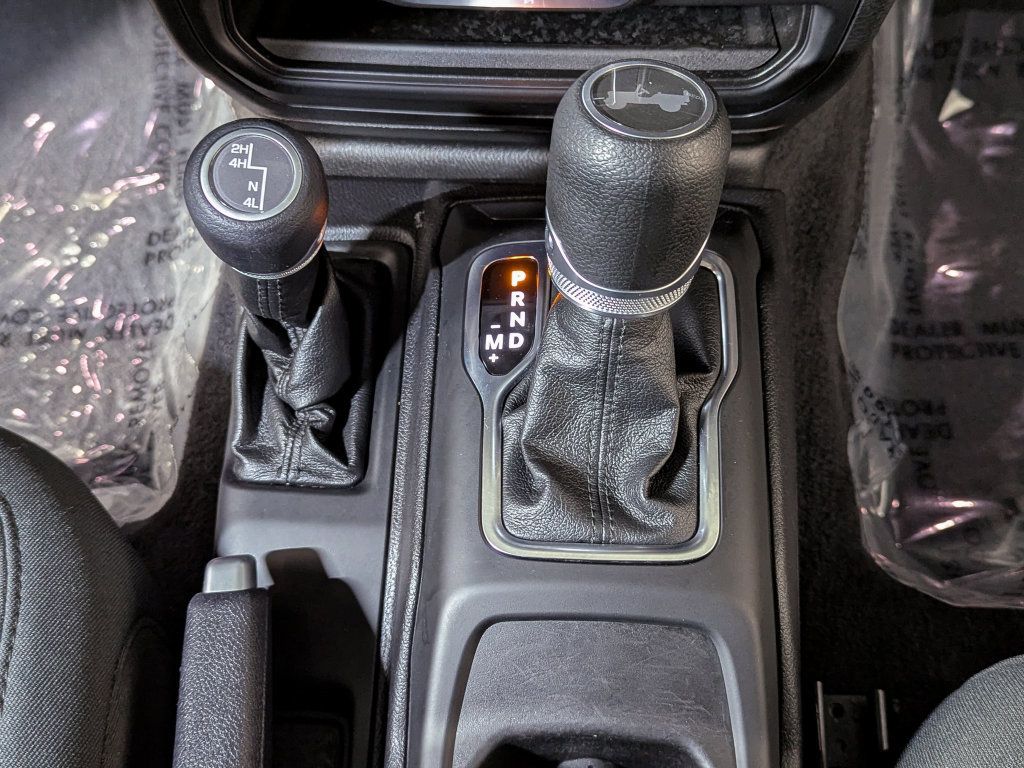 Used 2021 Jeep Wrangler Sport AWD/4WD image 36