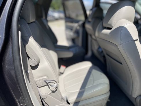 Used 2015 Buick Enclave Leather w/ Trailering Package FWD image 22
