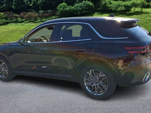 Used 2025 Genesis GV70 2.5T Advanced w/ Advanced Package image 6