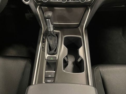 Used 2020 Honda Accord LX image 11