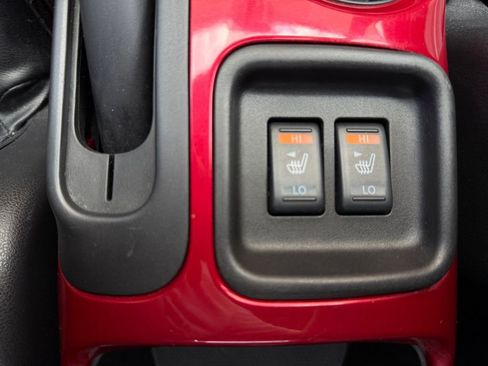 Used 2013 Nissan Juke SL FWD image 13