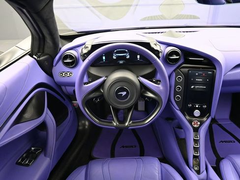 Used 2024 McLaren 750S Spider RWD image 17