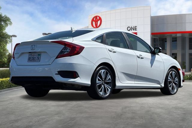 Used 2018 Honda Civic EX-L image 4