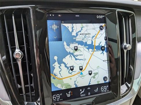 Used 2020 Volvo V60 T5 Cross Country w/ Protection Package Premier image 11