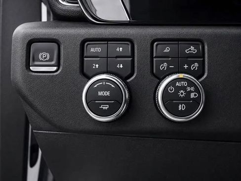 Used 2022 Chevrolet Silverado 1500 LT AWD/4WD image 23