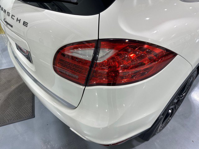 Used 2011 Porsche Cayenne AWD/4WD image 26