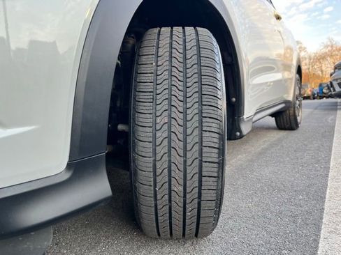 Used 2018 Honda HR-V EX image 13