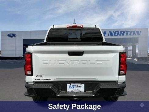 Used 2023 Chevrolet Colorado Z71 w/ Z71 Convenience Package 2 AWD/4WD image 6
