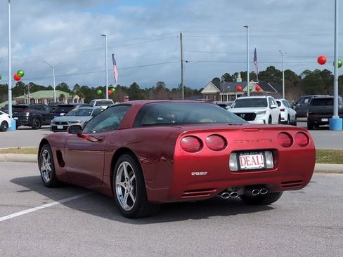 Used 2004 Chevrolet Corvette Coupe w/ Roof Package image 5