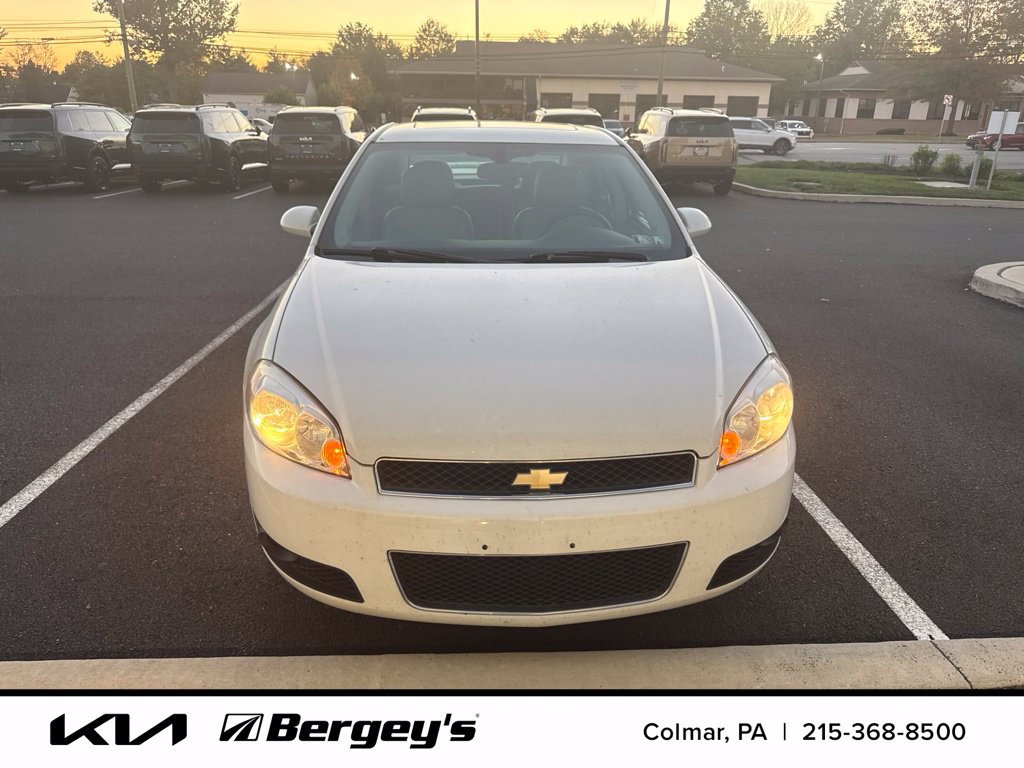Used 2015 Chevrolet Impala LTZ FWD image 3