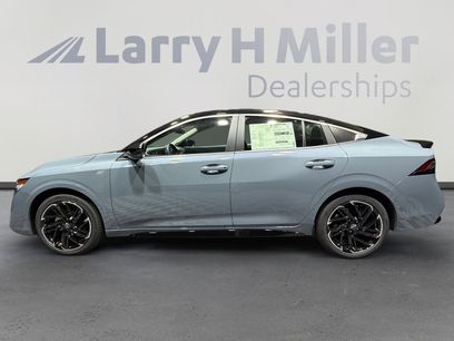 New 2026 Nissan Sentra SR w/ Floor Mat Package