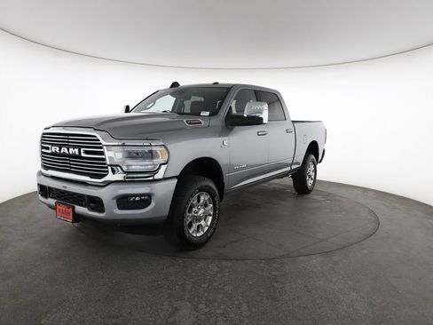 Used 2024 RAM 2500 Laramie w/ Safety Group AWD/4WD image 5