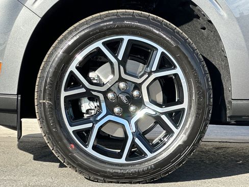 New 2026 Ford Maverick Lariat image 24