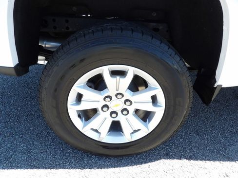 Used 2022 Chevrolet Colorado LT w/ Fleet Safety Package RWD image 47