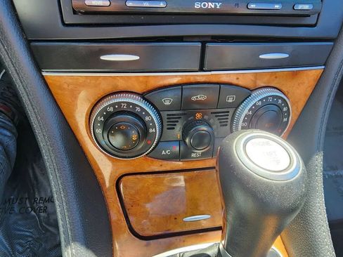Used 2007 Mercedes-Benz SL 550 image 20