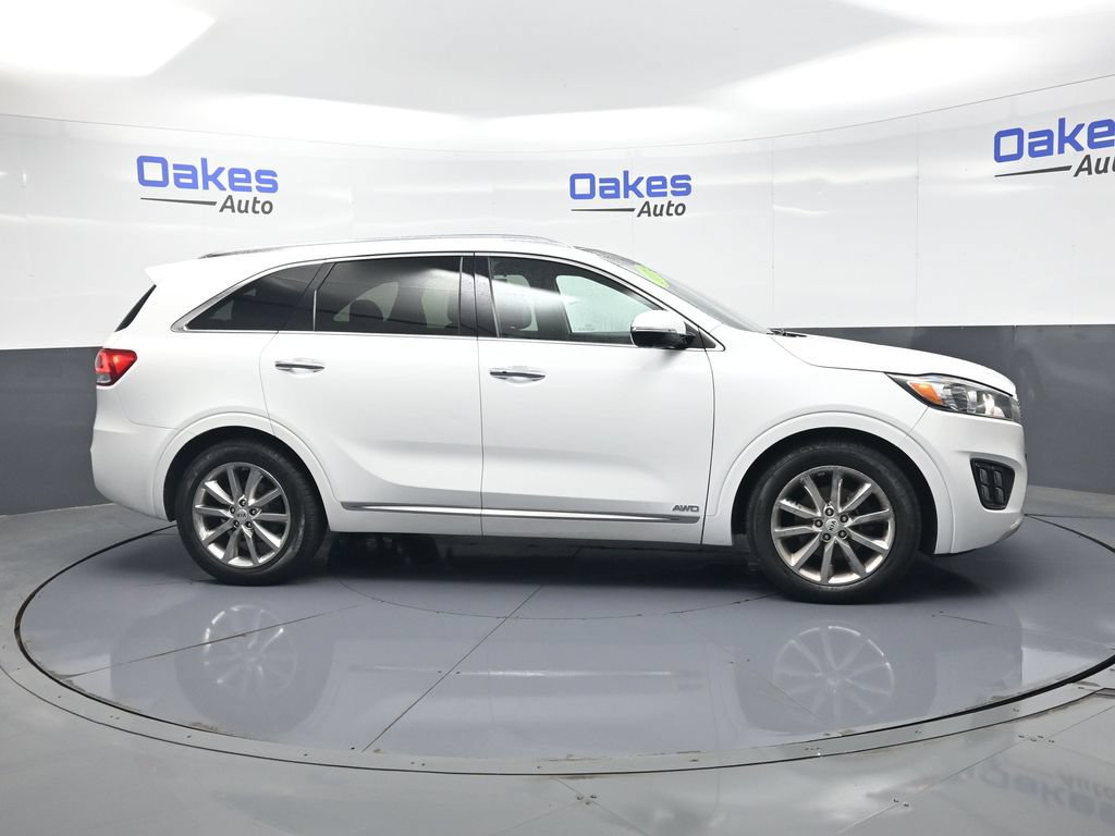 Used 2016 Kia Sorento SX w/ SXL Technology Package AWD/4WD image 8