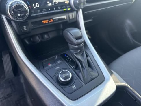 Used 2022 Toyota RAV4 XLE w/ Convenience Package AWD/4WD image 27