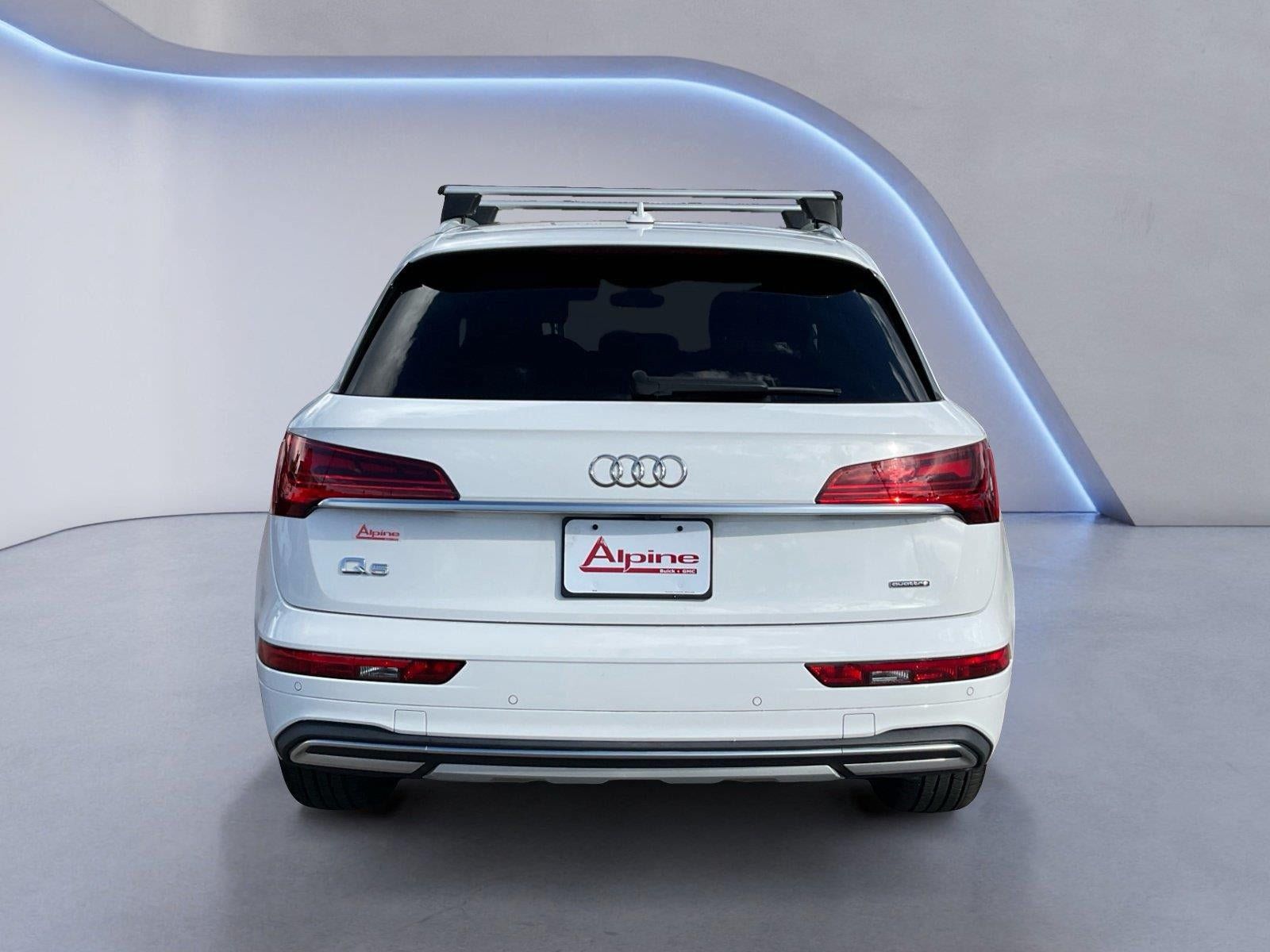Used 2023 Audi Q5 2.0T Premium w/ Convenience Package AWD/4WD image 4