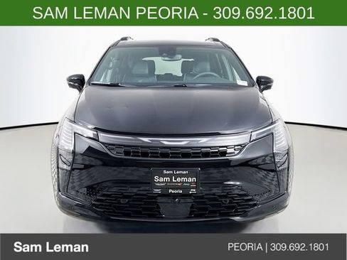 New 2027 Chrysler Pacifica Limited w/ Family Tech Group FWD image 2